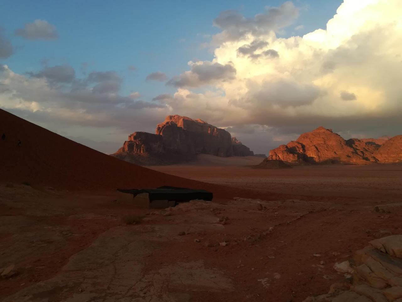 Bubbles Oasis Camp Wadi Rum Exterior photo